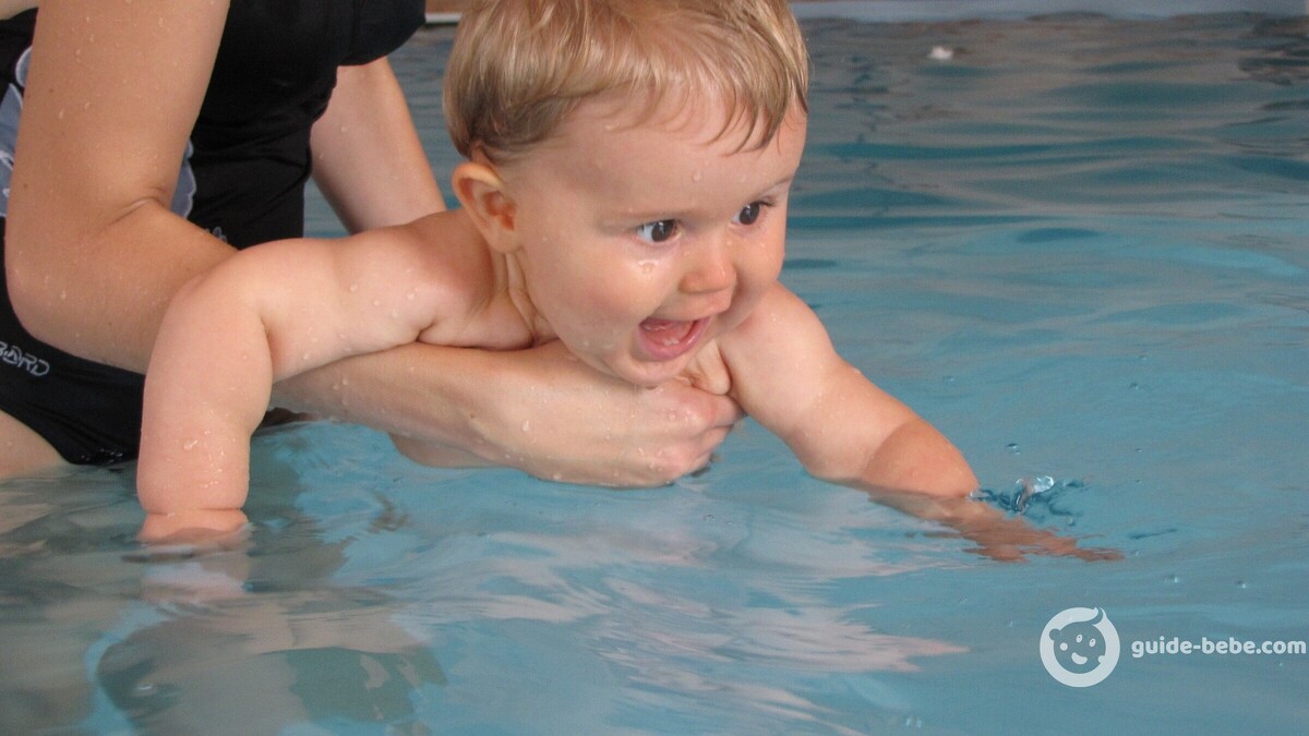 Photo de bébé-nageur
