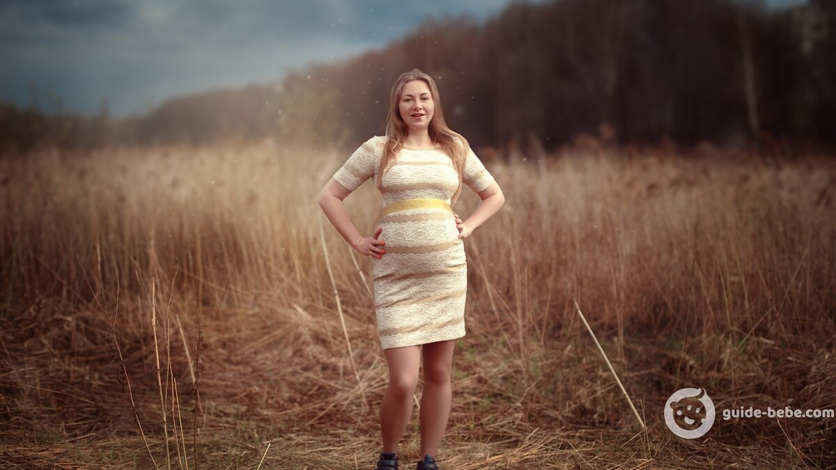 Femme enceinte champs