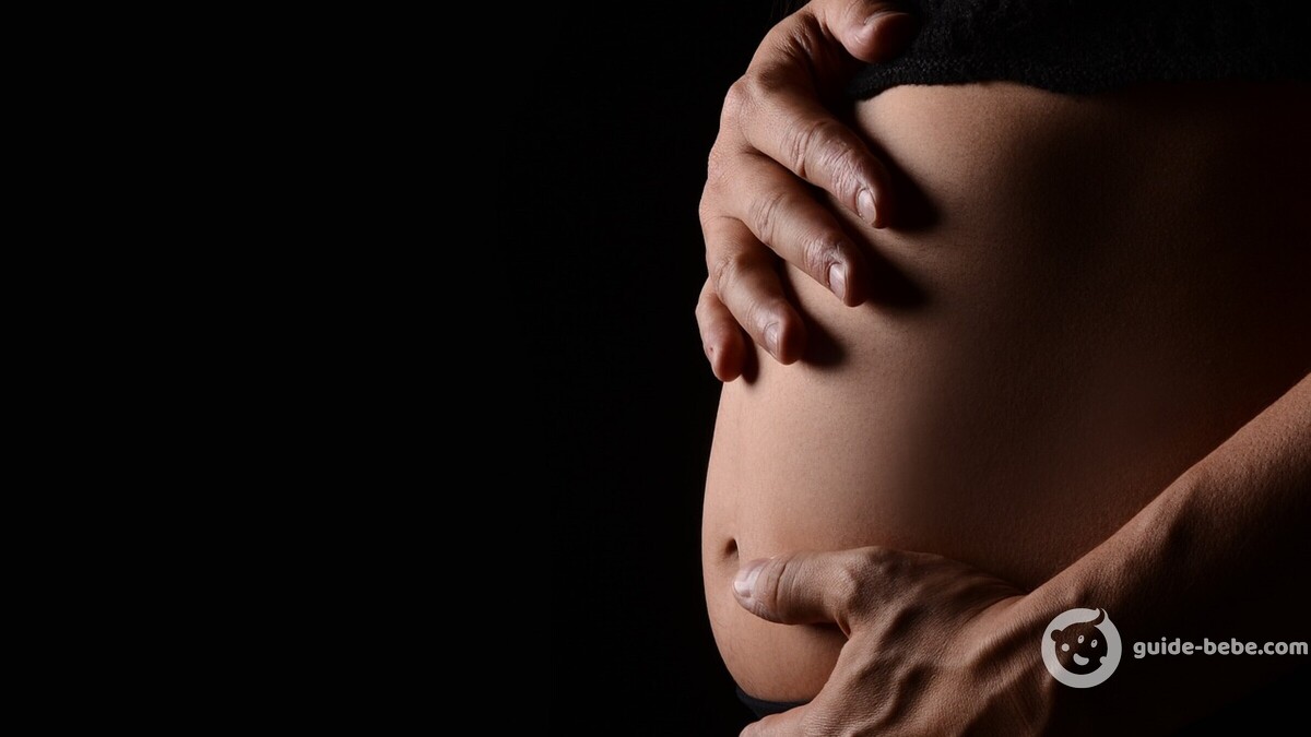 Ventre femme enceinte
